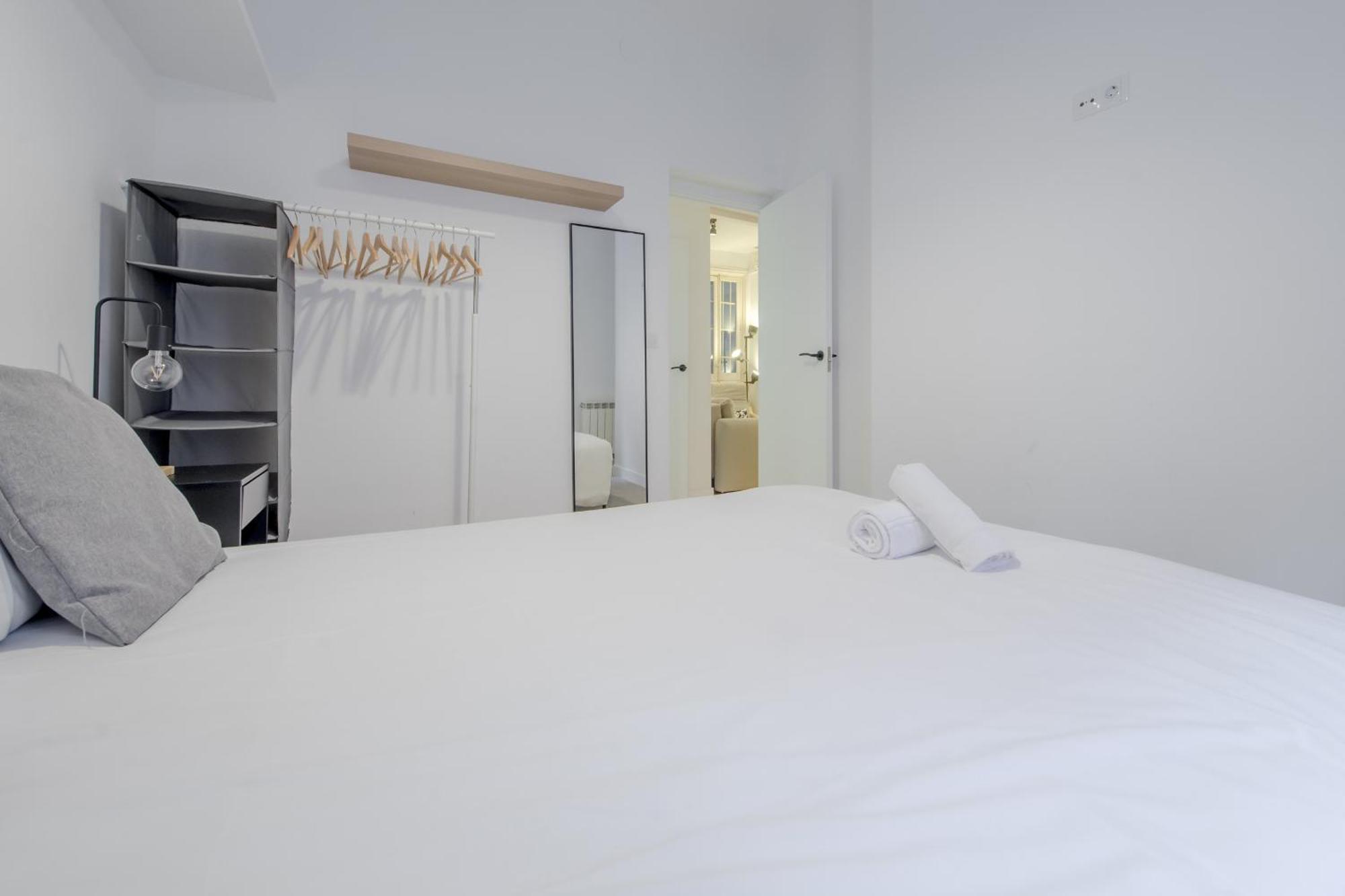 Premium Apt Para 9Pax En Calle Olmo - Centro De Madrid E1 Eksteriør bilde